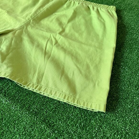 Links Edition MidRise Green Neon Casual Bermuda Shorts Golf Pants Size 10 - Picture 8 of 16